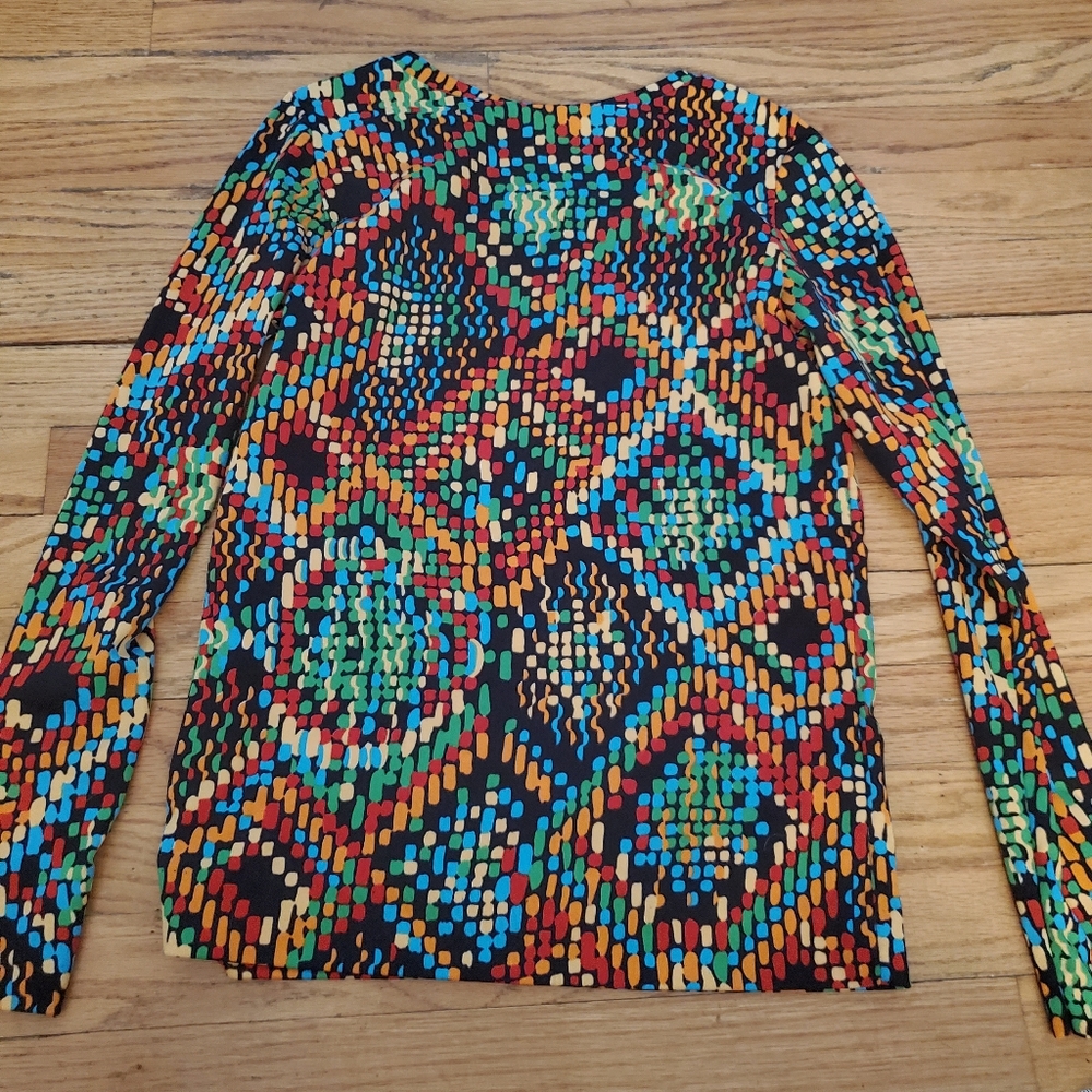 Colorful Geometric Patterned Women's Top - Picture 2 of 8
